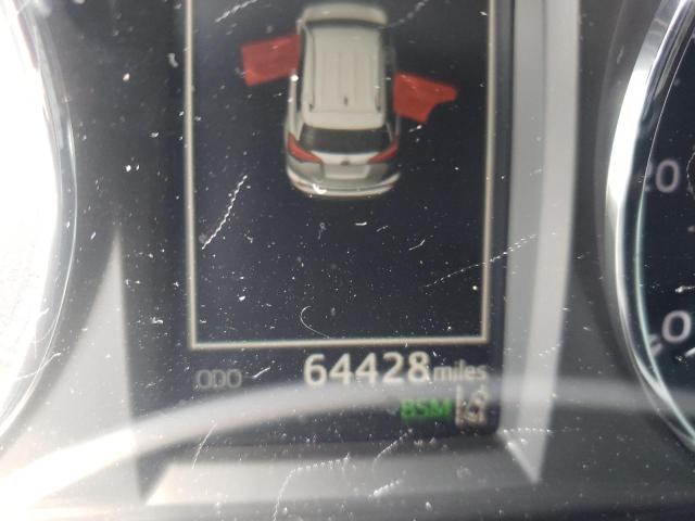 Photo 8 from auction – 2018 TOYOTA RAV4 LIMIT with VIN JTMYFREV5JD128562