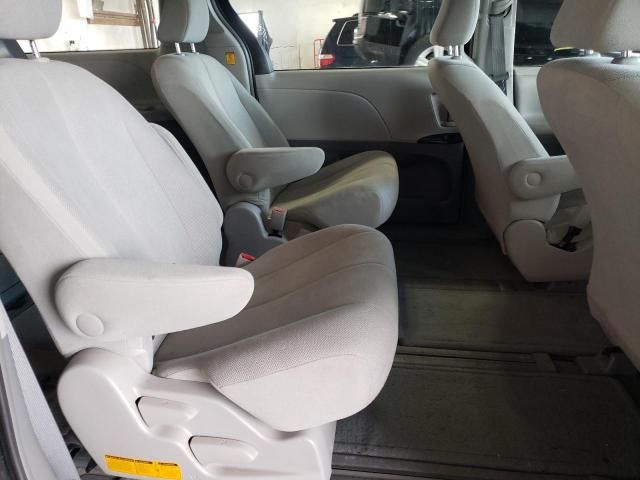 Photo 6 from auction – 2012 TOYOTA SIENNA with VIN 5TDZK3DC4CS266100