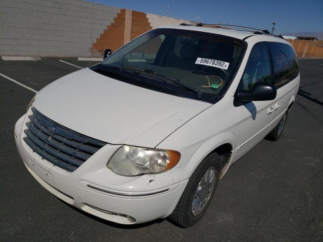 Photo 2 from auction – 2005 CHRYSLER TOWN AND C with VIN 2C8GP64L35R474246