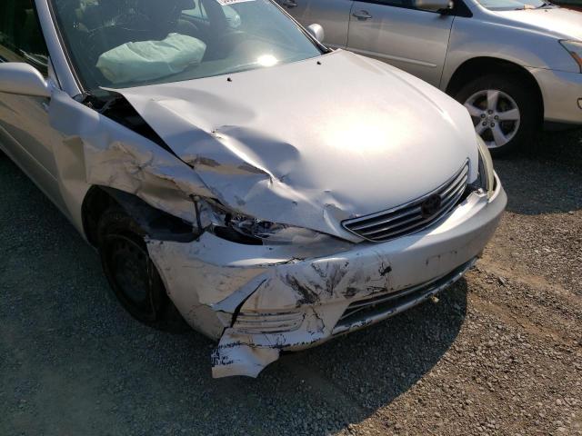 Photo 9 from auction – 2005 TOYOTA CAMRY LE with VIN 4T1BE32K15U960983