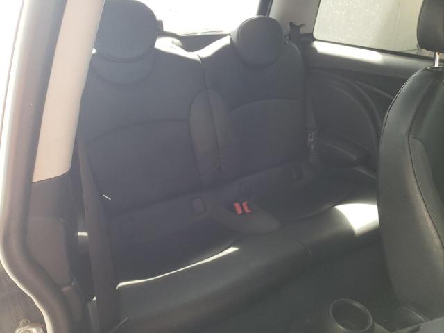 Photo 6 from auction – 2008 MINI COOPER with VIN WMWMF33548TT62316