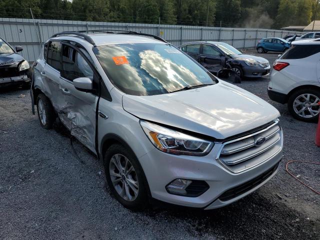 FORD ESCAPE SE 2017 with VIN 1FMCU0GD7HUC42083 - Photo from auction