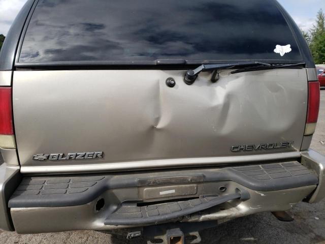 Photo 9 from auction – 2002 CHEVROLET BLAZER with VIN 1GNDT13W42K159410