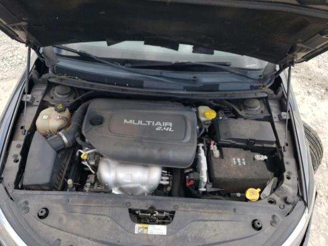 Photo 7 from auction – 2016 CHRYSLER 200 LIMITE with VIN 1C3CCCAB9GN104624