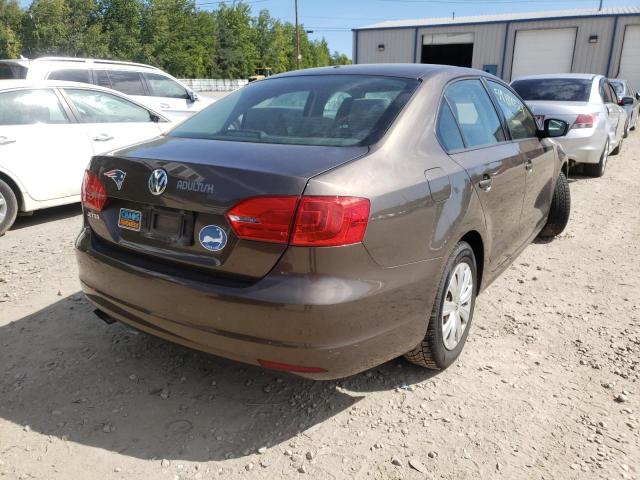 Photo 4 from auction – 2014 VOLKSWAGEN JETTA BASE with VIN 3VW2K7AJXEM325694