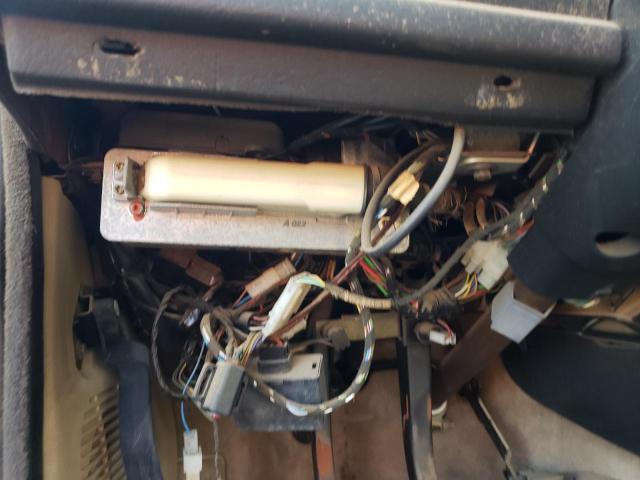Photo 10 from auction – 1986 BMW 325 E with VIN WBAAB5409G9633203