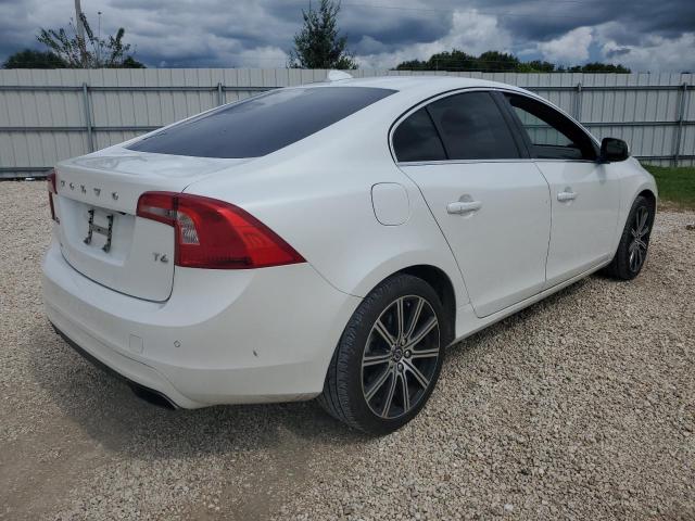 Photo 4 from auction – 2015 VOLVO S60 PLATIN with VIN YV149MFM8F2354347