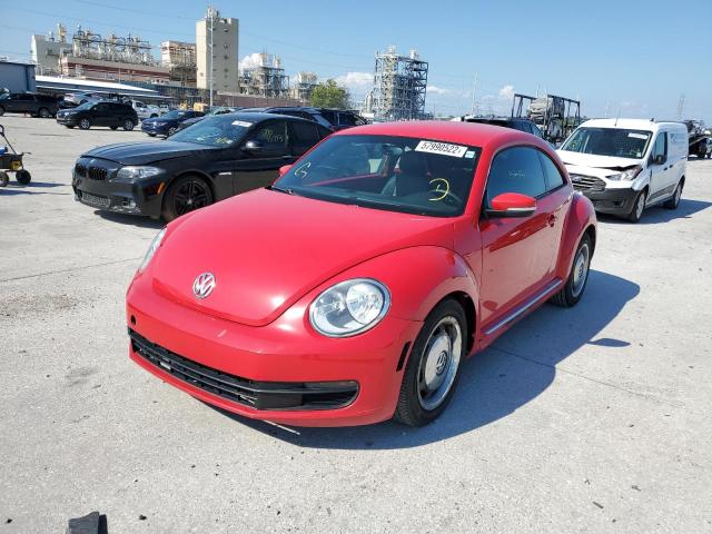 Photo 2 from auction – 2012 VOLKSWAGEN BEETLE with VIN 3VWJX7AT7CM659385