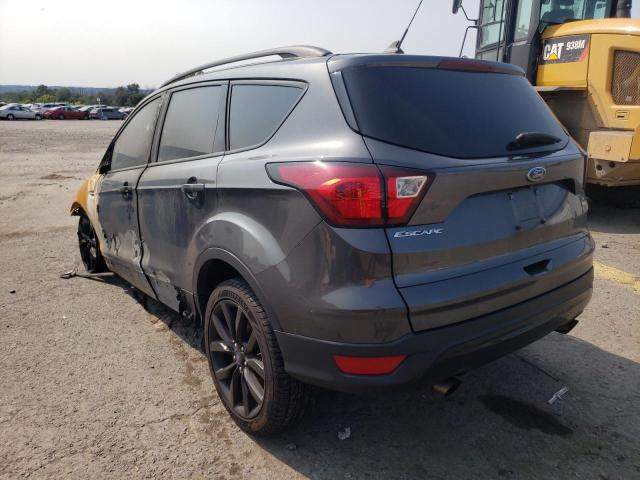 Photo 3 from auction – 2019 FORD ESCAPE SE with VIN 1FMCU0GD7KUB09167
