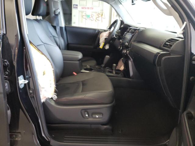 Photo 5 from auction – 2020 TOYOTA 4RUNNER SR with VIN JTEBU5JR4L5815263