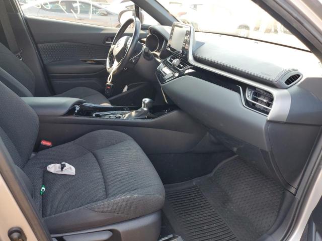 Photo 5 from auction – 2019 TOYOTA C-HR XLE with VIN NMTKHMBX2KR096182