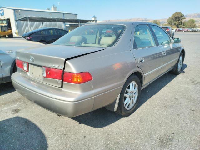 Photo 4 from auction – 2000 TOYOTA CAMRY with VIN 4T1BF28K5YU092571