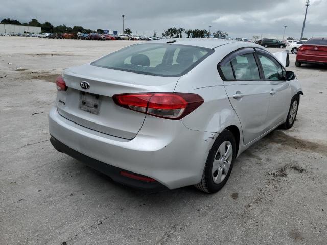 Photo 4 from auction – 2017 KIA FORTE LX with VIN 3KPFK4A76HE130231
