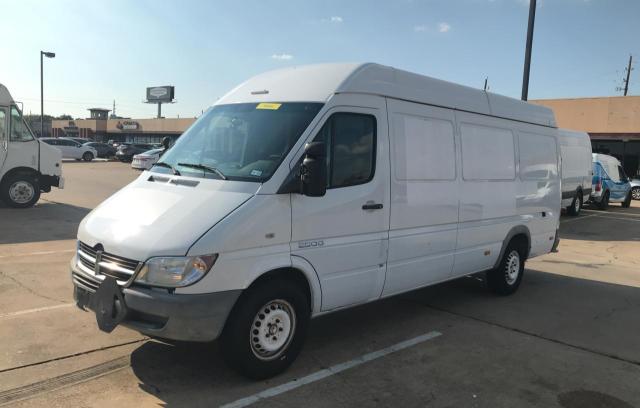 Photo 2 from auction – 2005 DODGE SPRINTER 2 with VIN WD0PD744955838876