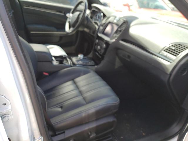 Photo 5 from auction – 2022 CHRYSLER 300 S with VIN 2C3CCABG5NH111686