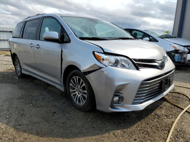 TOYOTA SIENNA XLE 2018 with VIN 5TDYZ3DC7JS944309 - Photo from auction