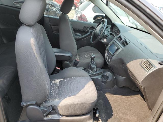 Photo 5 from auction – 2005 FORD FOCUS ZX3 with VIN 3FAFP31N45R142799