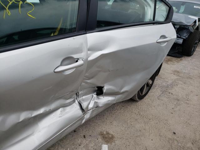 Photo 9 from auction – 2018 KIA FORTE LX with VIN 3KPFL4A79JE243481