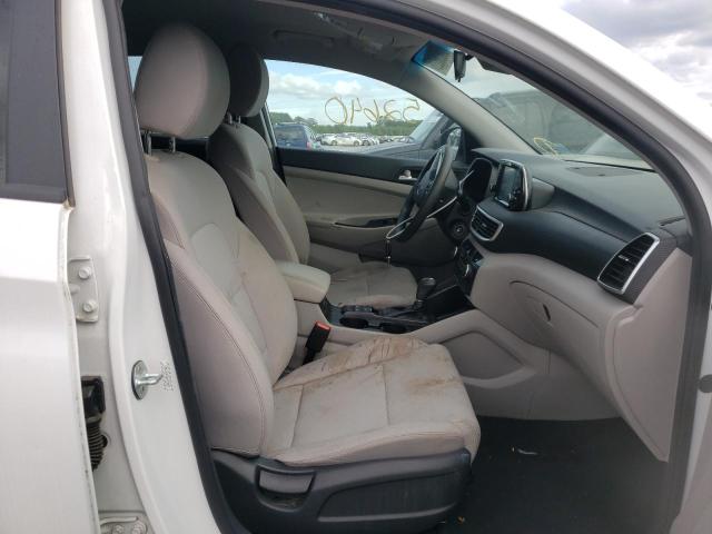 Photo 5 from auction – 2019 HYUNDAI TUCSON SE with VIN KM8J2CA43KU915577