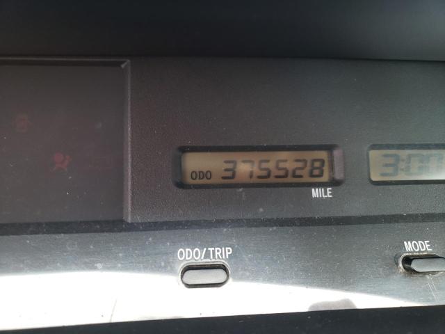 Photo 8 from auction – 2002 TOYOTA AVALON XL with VIN 4T1BF28B52U233078