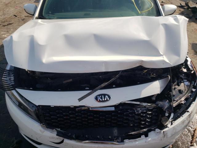 Photo 7 from auction – 2017 KIA FORTE LX with VIN 3KPFK4A78HE098284