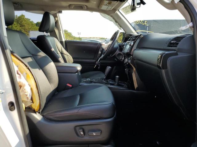 Photo 5 from auction – 2016 TOYOTA 4RUNNER SR with VIN JTEBU5JRXG5322435