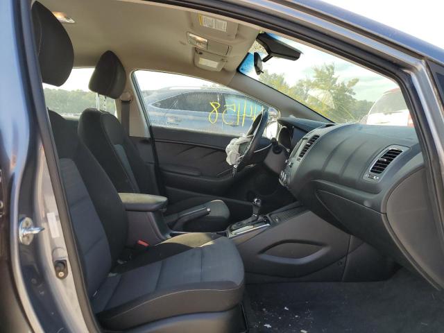 Photo 5 from auction – 2017 KIA FORTE LX with VIN 3KPFL4A7XHE084612