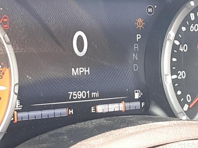 Photo 8 from auction – 2016 JEEP RENEGADE L with VIN ZACCJBDTXGPD11532