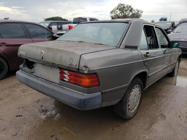 Photo 4 from auction – 1987 MERCEDES-BENZ 190 E 2.6 with VIN WDBDA29D5HF310412