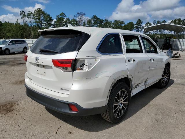 Photo 4 from auction – 2017 TOYOTA HIGHLANDER with VIN 5TDJZRFHXHS474929
