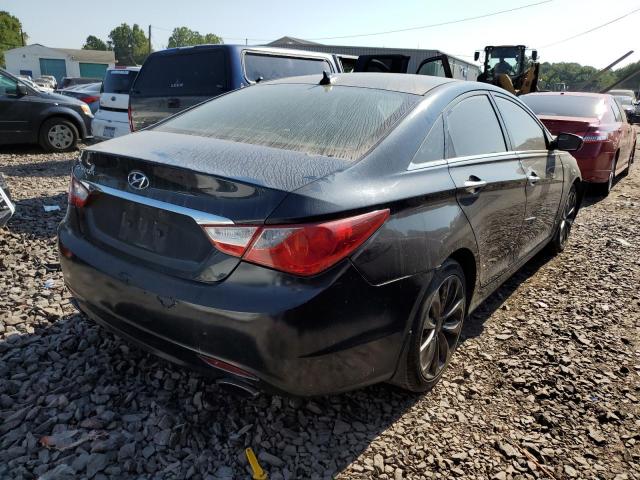 Photo 4 from auction – 2013 HYUNDAI SONATA SE with VIN 5NPEC4AC8DH633948