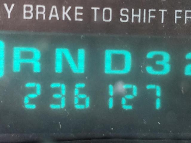 Photo 8 from auction – 2001 CHEVROLET SILVERADO with VIN 2GCEK19T911335668