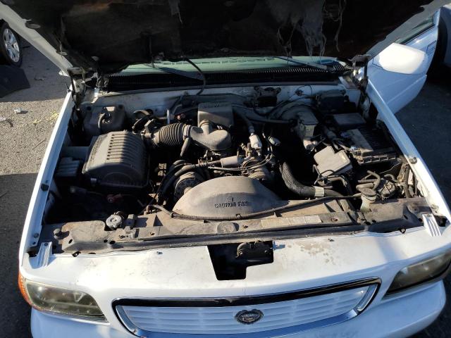 Photo 7 from auction – 2000 CADILLAC ESCALADE with VIN 1GYEK13R8YR117679