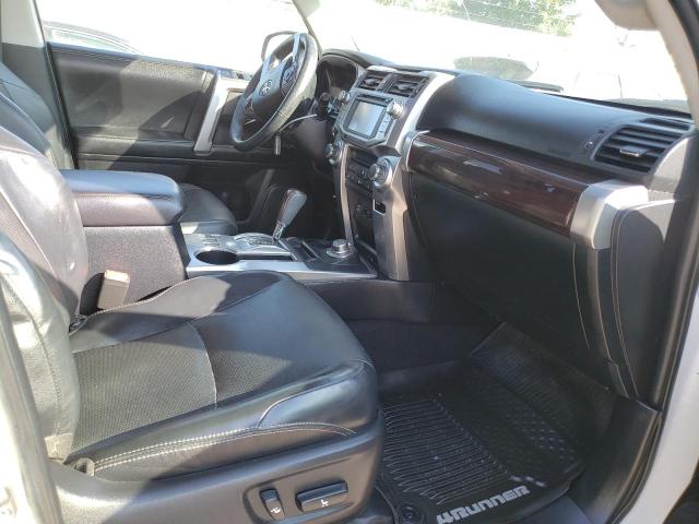 Photo 5 from auction – 2017 TOYOTA 4RUNNER SR with VIN JTEBU5JR9H5426254