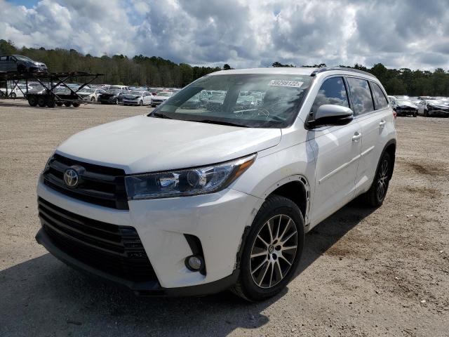 Photo 2 from auction – 2017 TOYOTA HIGHLANDER with VIN 5TDJZRFHXHS474929