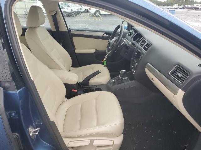 Photo 5 from auction – 2017 VOLKSWAGEN JETTA SE with VIN 3VWDB7AJ5HM309612