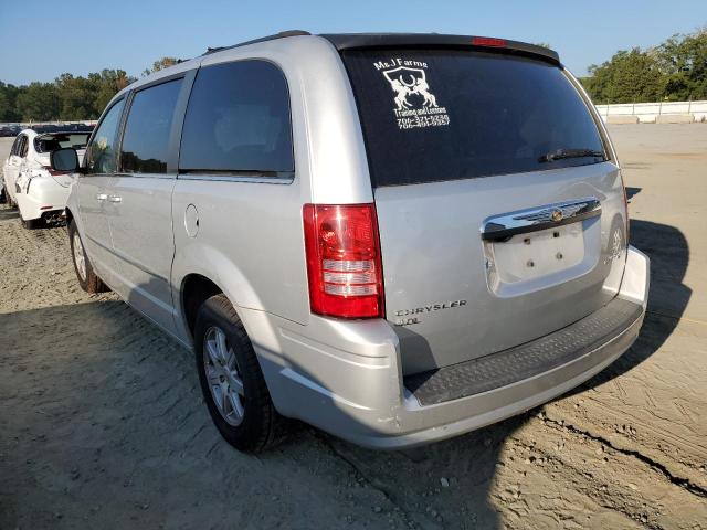 Photo 3 from auction – 2010 CHRYSLER TOWN & COU with VIN 2A4RR5DX0AR329414