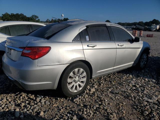 Photo 4 from auction – 2012 CHRYSLER 200 LX with VIN 1C3CCBAB4CN320045