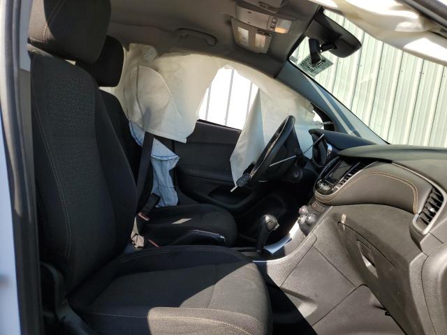 Photo 5 from auction – 2020 CHEVROLET TRAX LS with VIN 3GNCJKSB7LL171749