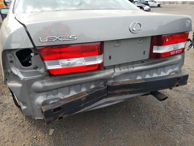 Photo 9 from auction – 2000 LEXUS ES 300 with VIN JT8BF28G3Y0270323