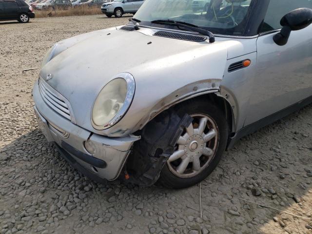 Photo 9 from auction – 2003 MINI COOPER with VIN WMWRC33473TC47596