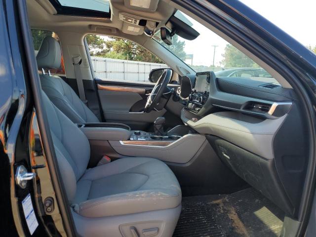 Photo 5 from auction – 2021 TOYOTA HIGHLANDER with VIN 5TDDZRBH5MS093809
