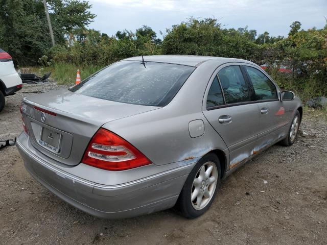 Photo 4 from auction – 2003 MERCEDES-BENZ C-CLASS with VIN WDBRF61JX3E012128