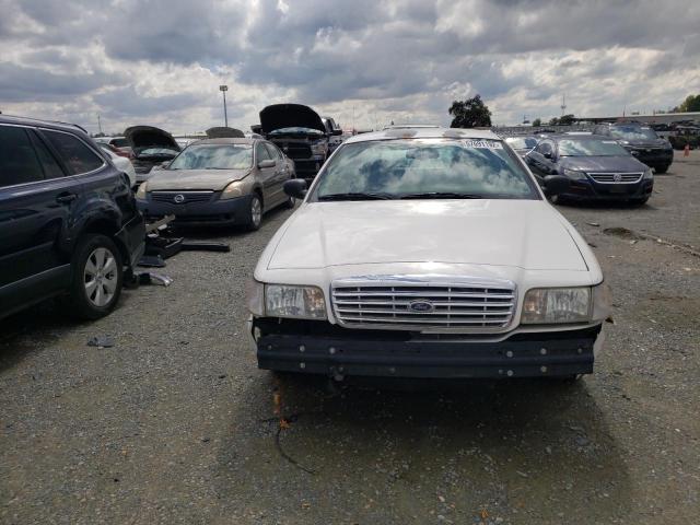 Photo 9 from auction – 2005 FORD CROWN VICT with VIN 2FAFP74W95X119497