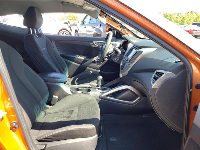 Photo 5 from auction – 2016 HYUNDAI VELOSTER with VIN KMHTC6AD2GU278941