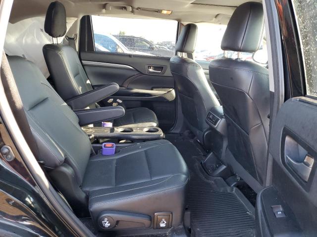 Фото 6 с аукциона – 2018 TOYOTA HIGHLANDER с VIN 5TDDZRFHXJS883676