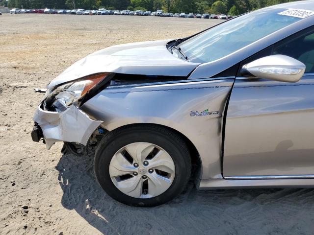 Photo 9 from auction – 2013 HYUNDAI SONATA HYB with VIN KMHEC4A4XDA096592