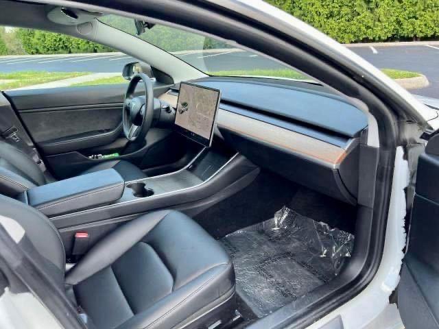 Photo 5 from auction – 2020 TESLA MODEL 3 with VIN 5YJ3E1EC6LF791874