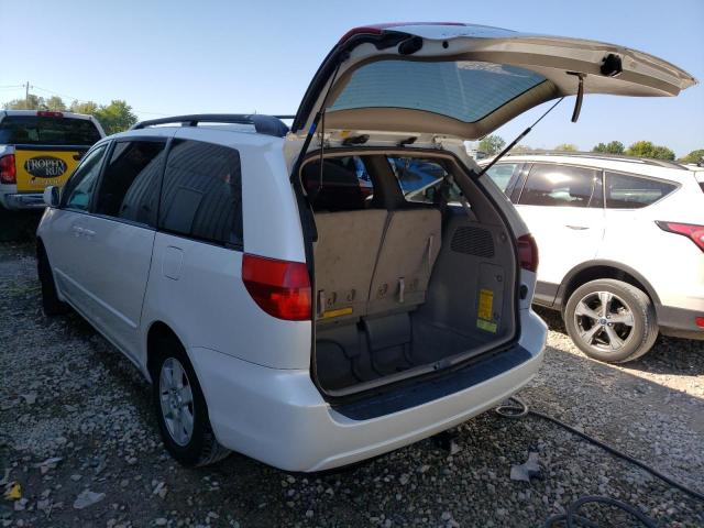 Photo 3 from auction – 2004 TOYOTA SIENNA CE with VIN 5TDZA22C04S076554