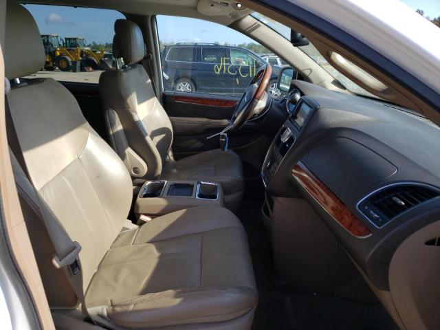 Photo 5 from auction – 2014 CHRYSLER TOWN & COU with VIN 2C4RC1GG1ER423609